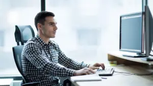 Александр Иванов